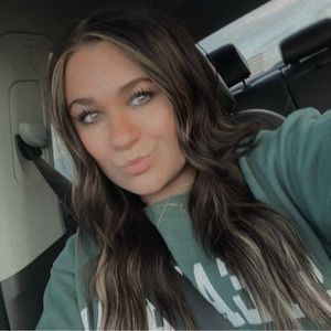 Meet your Posher, Kassie